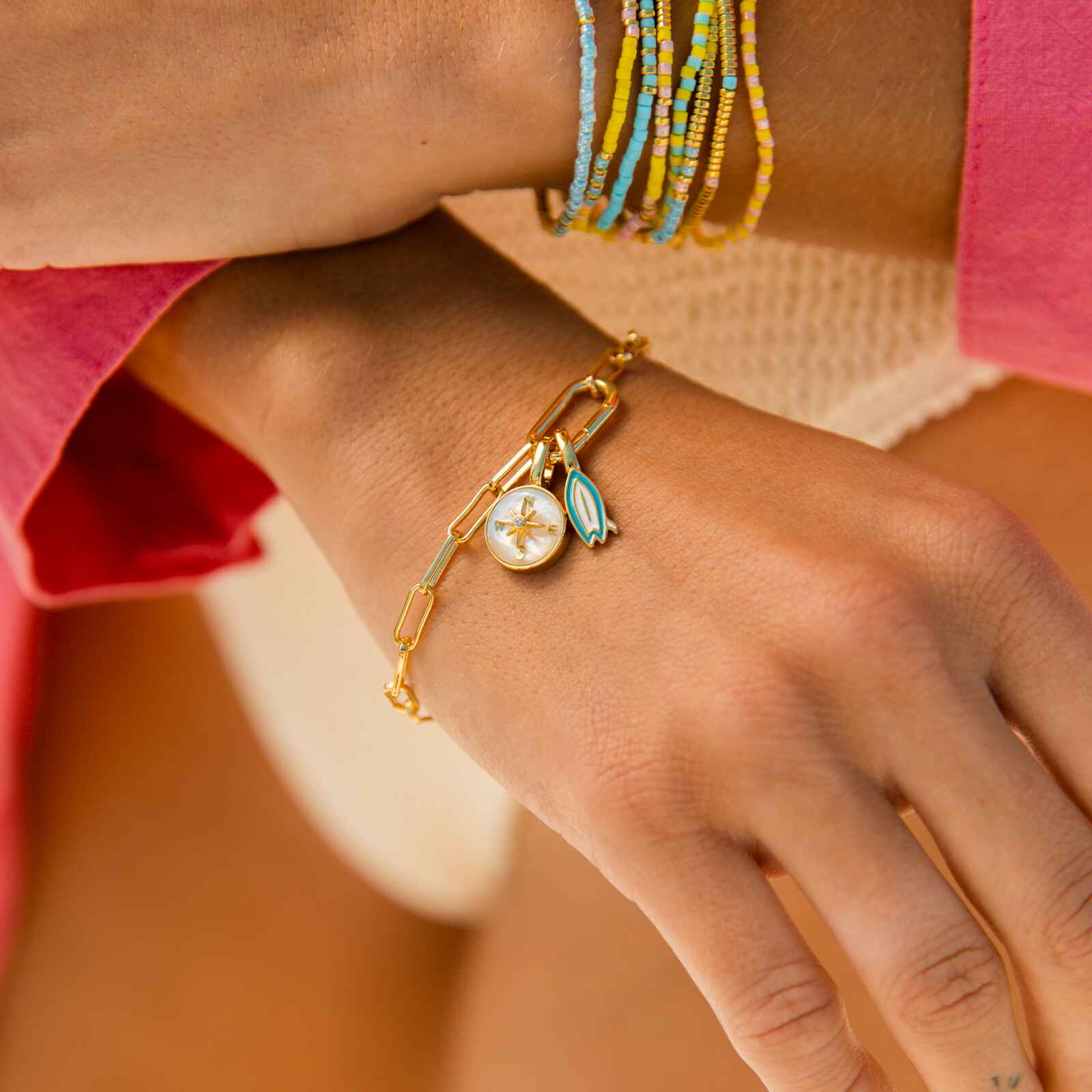 Harper Oval Charm Chain Bracelet - Image 3