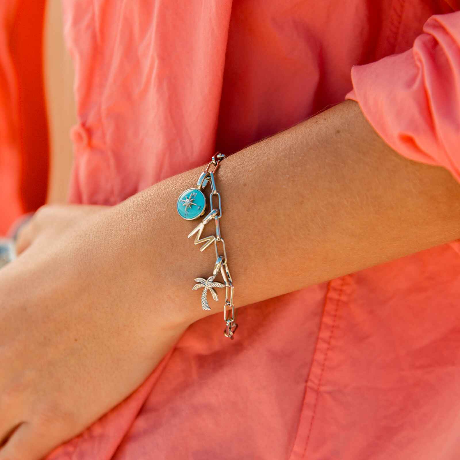Harper Oval Charm Chain Bracelet - Image 12