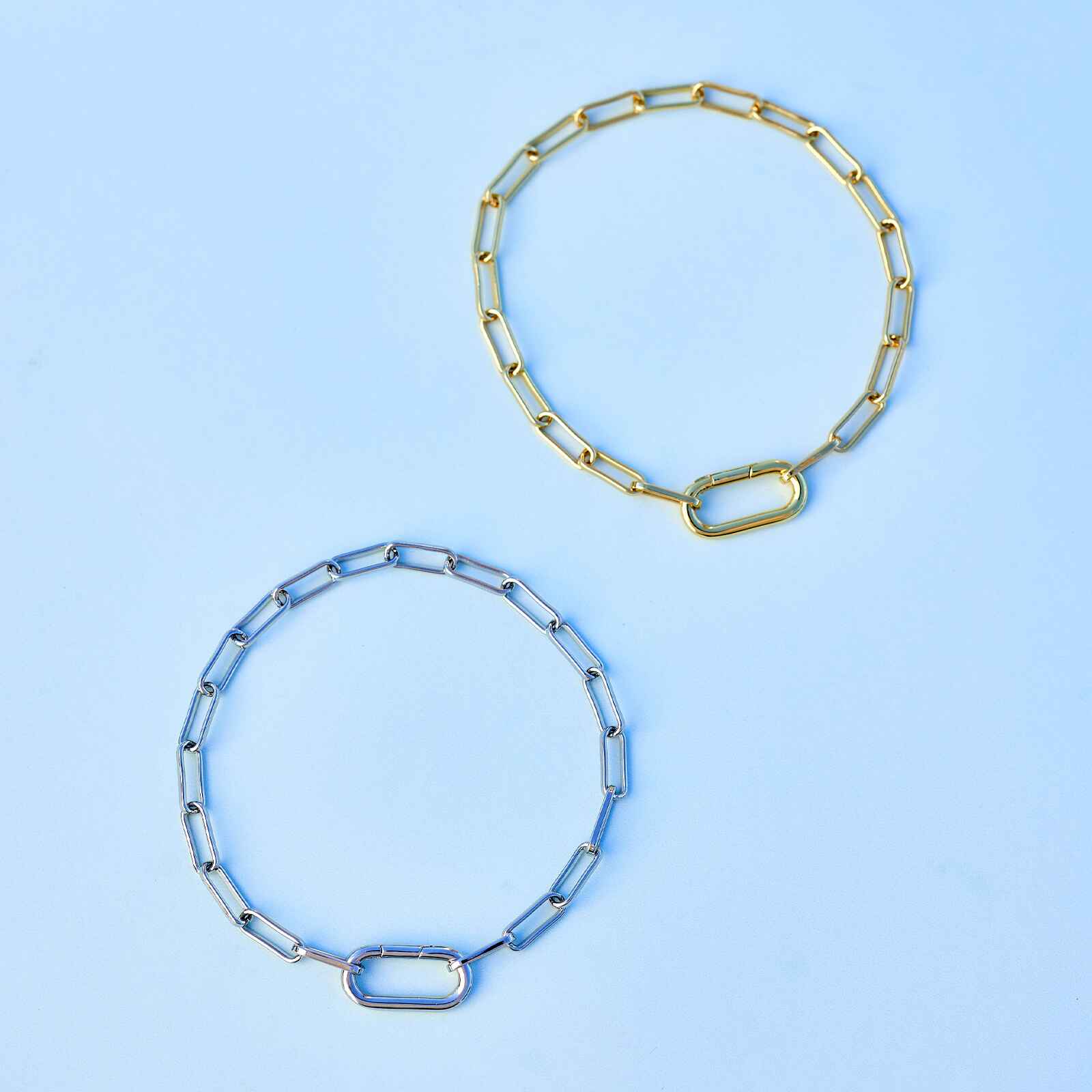 Harper Oval Charm Chain Bracelet - Image 5